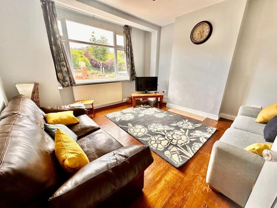 5 Bed Property In Se12 Лондон Екстер'єр фото